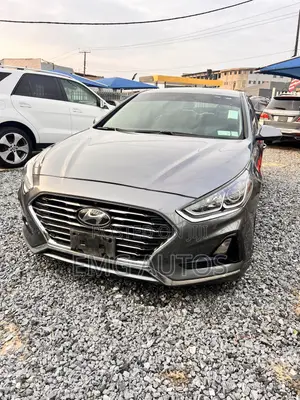 Hyundai Sonata SE 2019 Gray