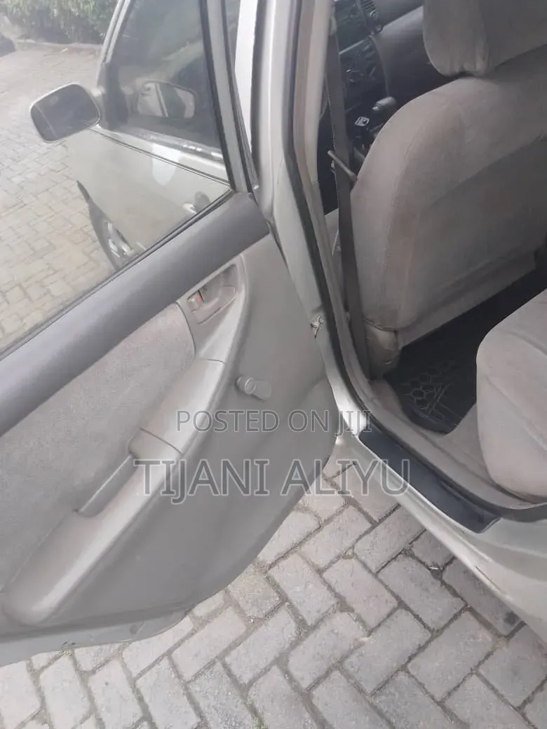 Toyota Corolla 2003 Silver