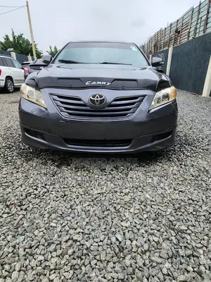 Toyota Camry SE V6 4dr Sedan (3.5L 6cyl 6AM) 2009 Gray