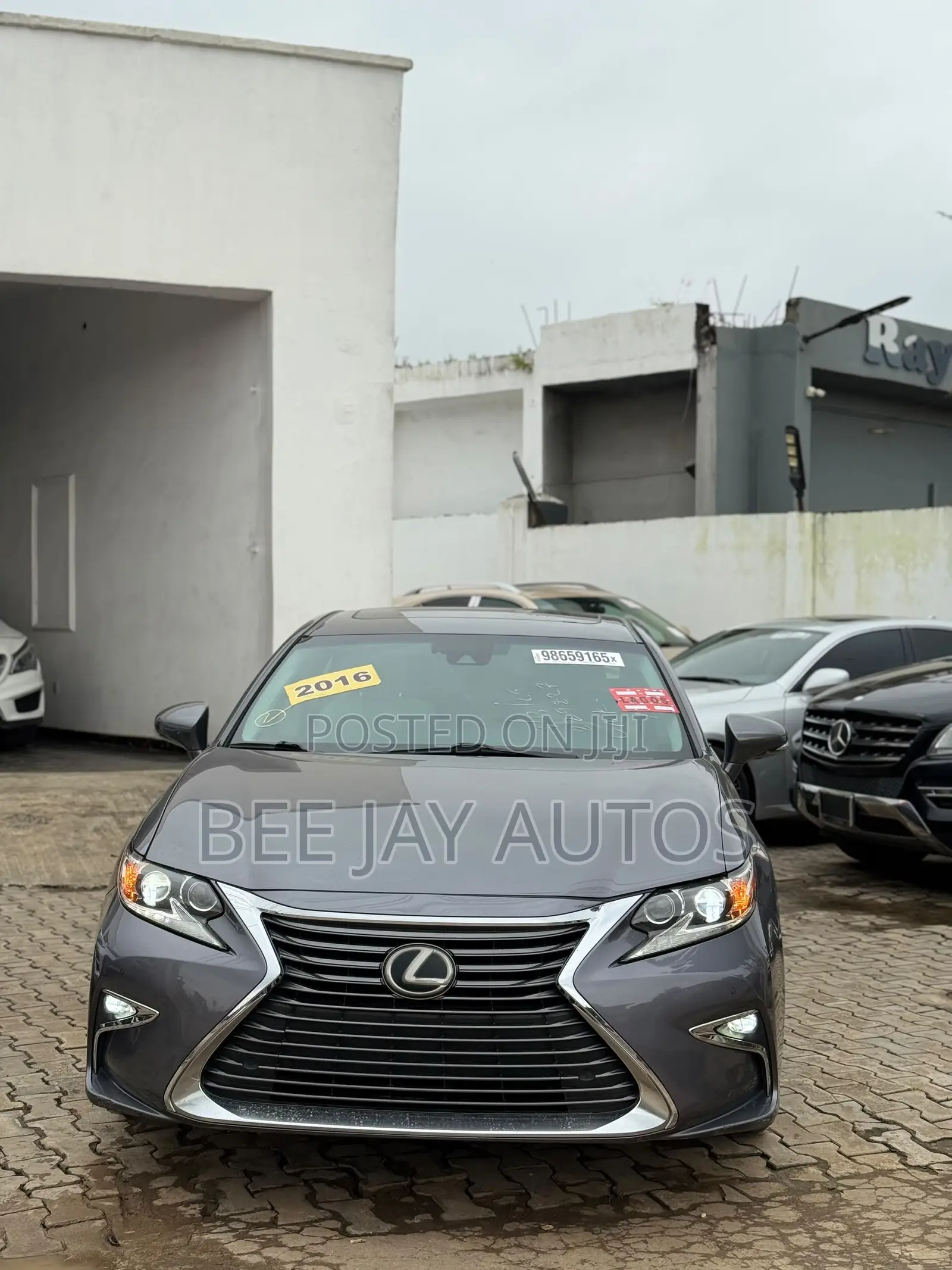 Lexus ES 250 2016 Gray
