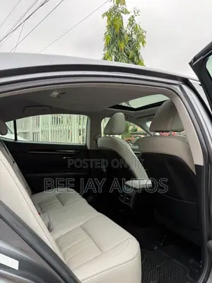 Lexus ES 250 2016 Gray