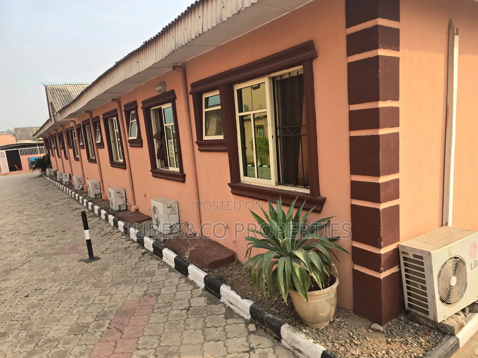 48 Rooms Functioning Hotel at Papa Ewekoro Ogun State