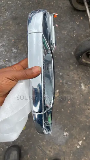 Cadilic Escalade 2010-2014 Door Handle