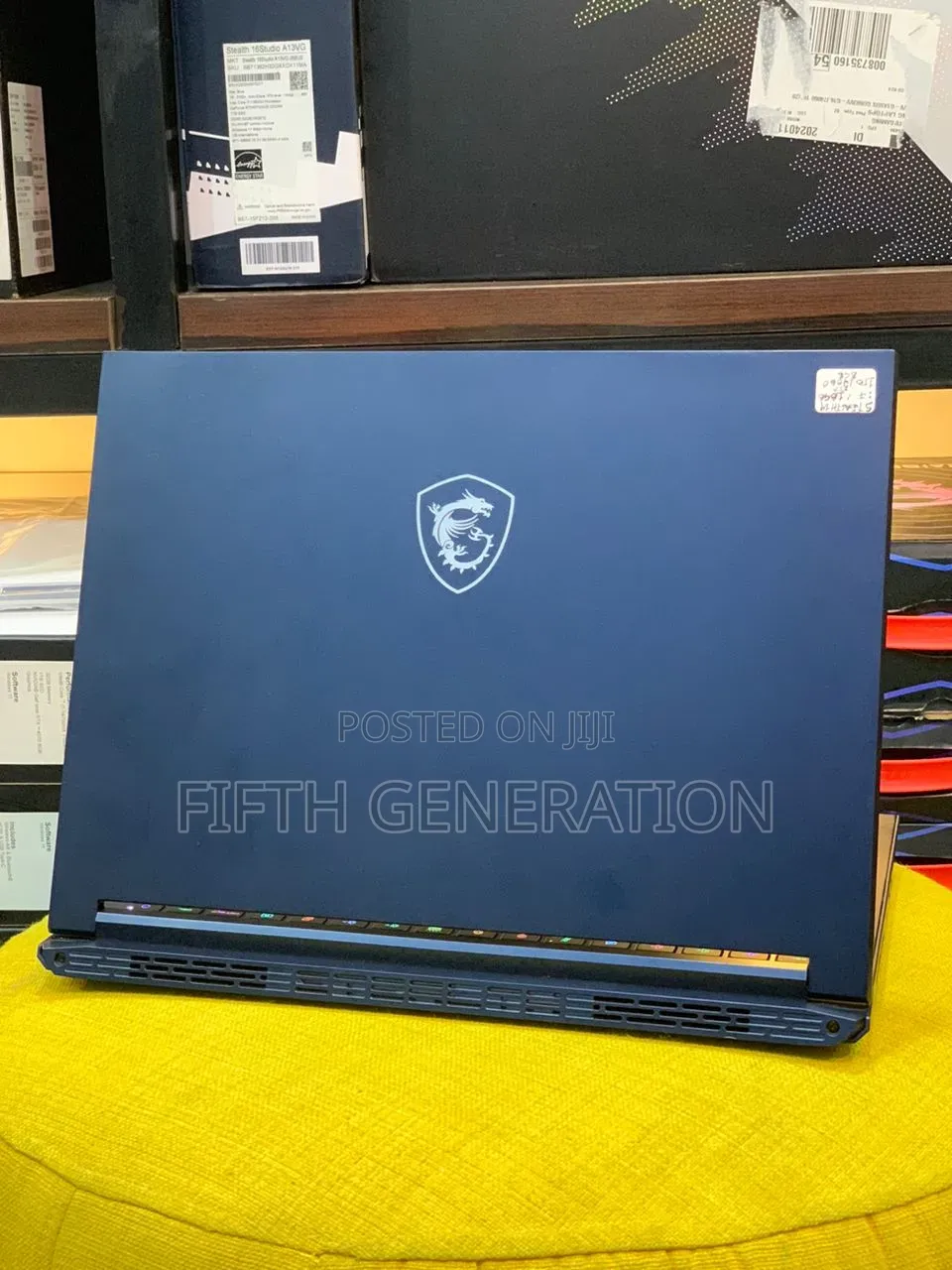 Laptop MSI Stealth 14 Studio A13VF 32GB Intel Core i7 SSD 1T