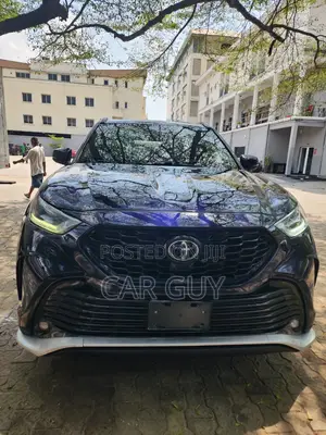 Toyota Highlander 2022 Blue