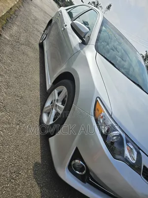 Toyota Camry 2012 Silver