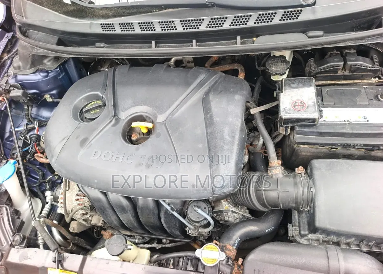 Hyundai Elantra 2012 Blue