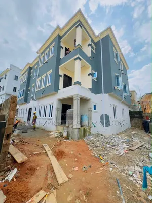 3bdrm Apartment in Opebi Lagos for sale
