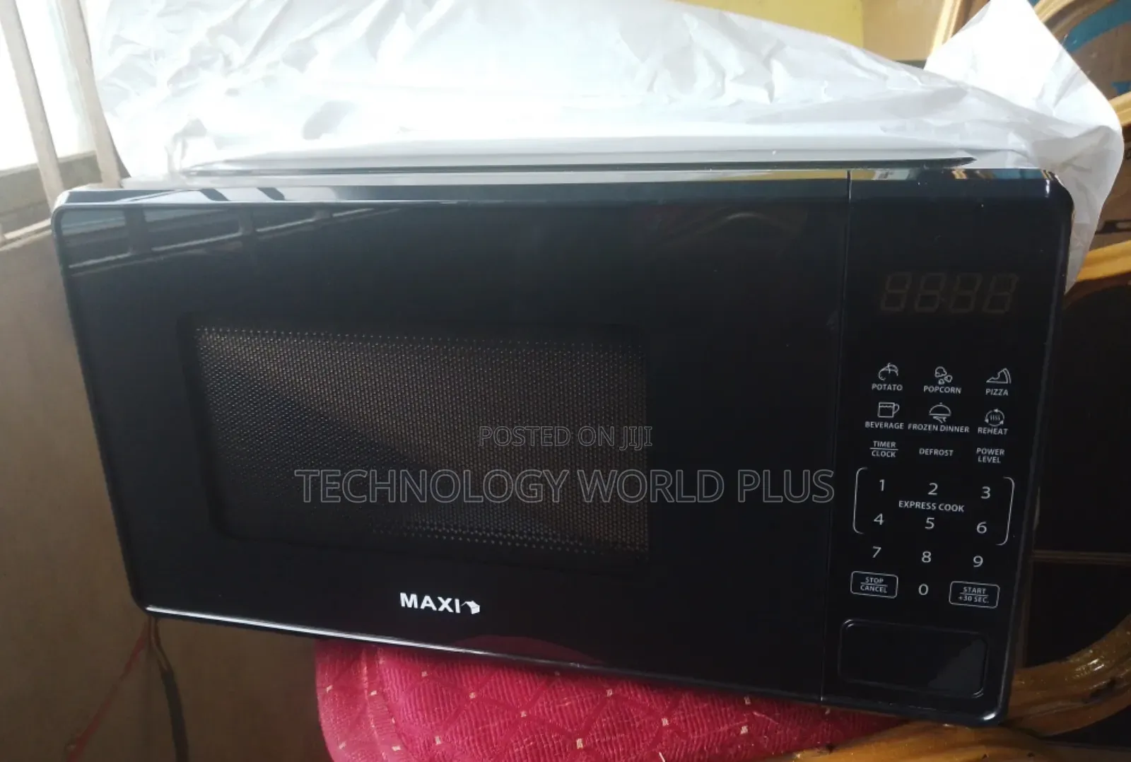 Maxi Digital Microwave 20L, (700W) With Oven