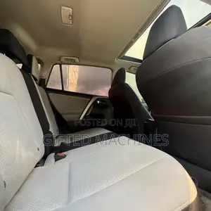 Toyota RAV4 2016 Silver