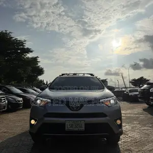 Toyota RAV4 2016 Silver