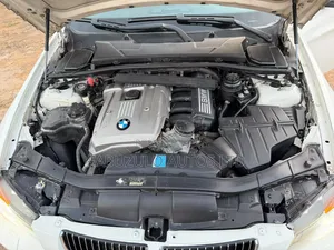 BMW 3 Series 2009 White