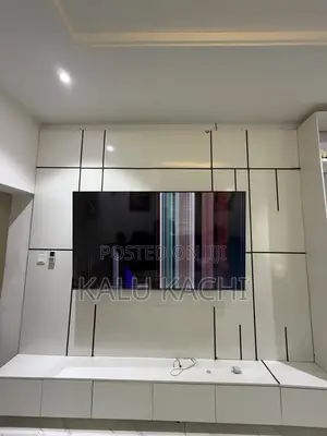 75 Inches Hisense TV