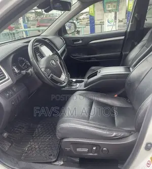 Toyota Highlander XLE 2019 White