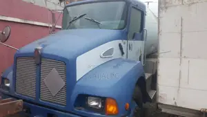 Direct Tokunbo 6 Tons Kenworth LPG Bobtail Truck for Sale