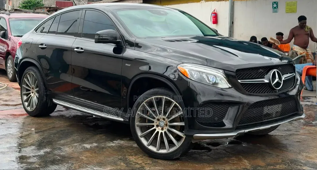 Mercedes-Benz GLE-Class 2016 Black