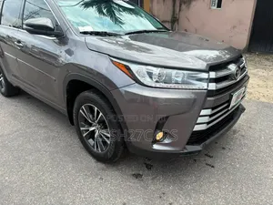 Toyota Highlander 2016 Gray