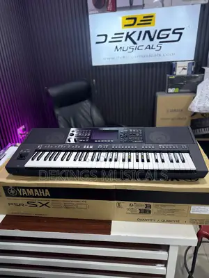 Yamaha PSR-SX920 Keyboard
