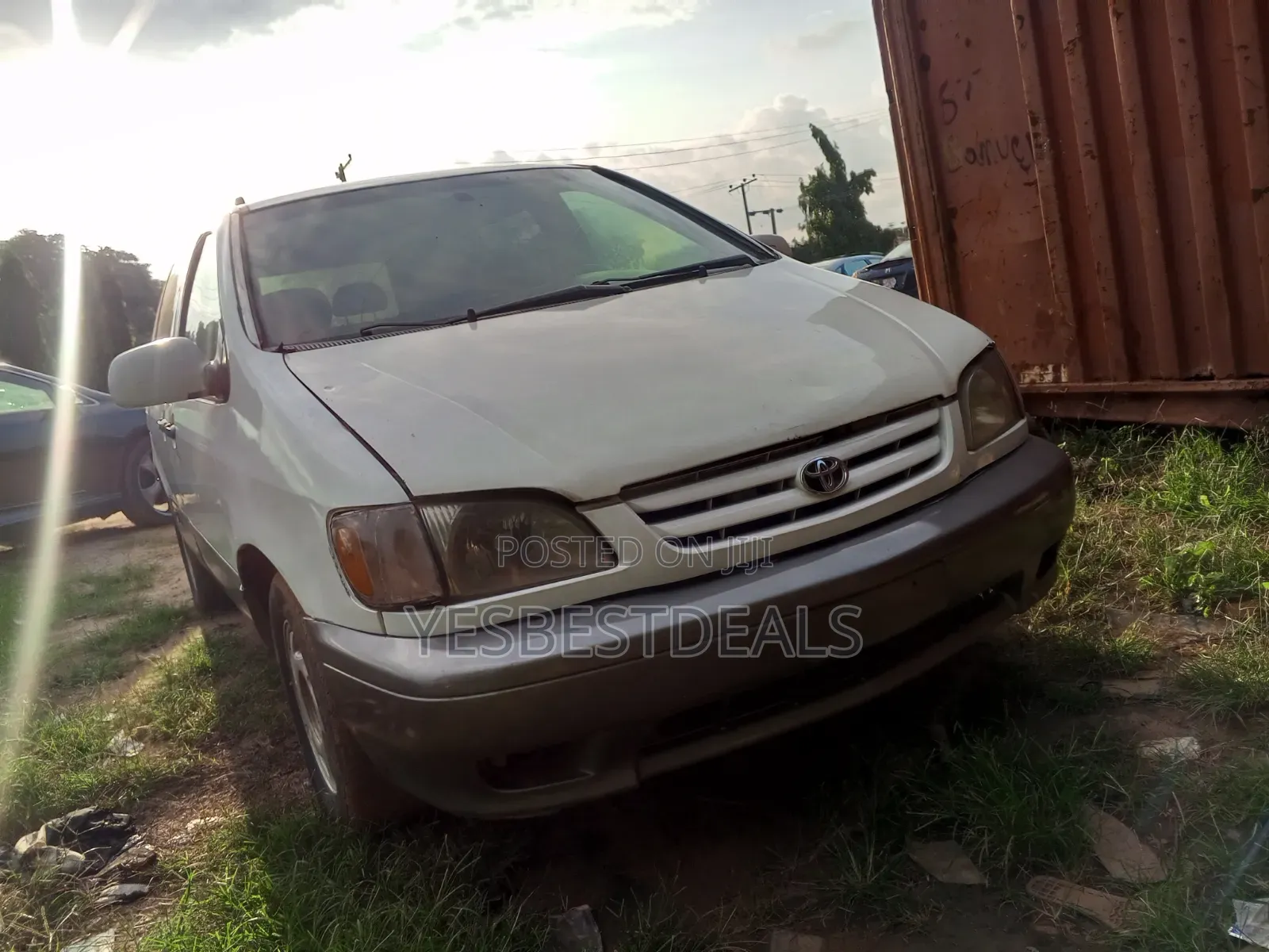 Toyota Sienna 2003 White
