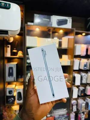 New Apple iPhone Air 256 GB White