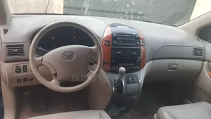Toyota Sienna 2006 Blue