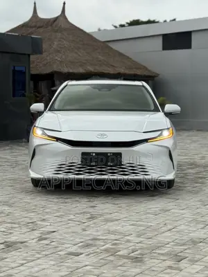 New Toyota Camry XSE 2025 White