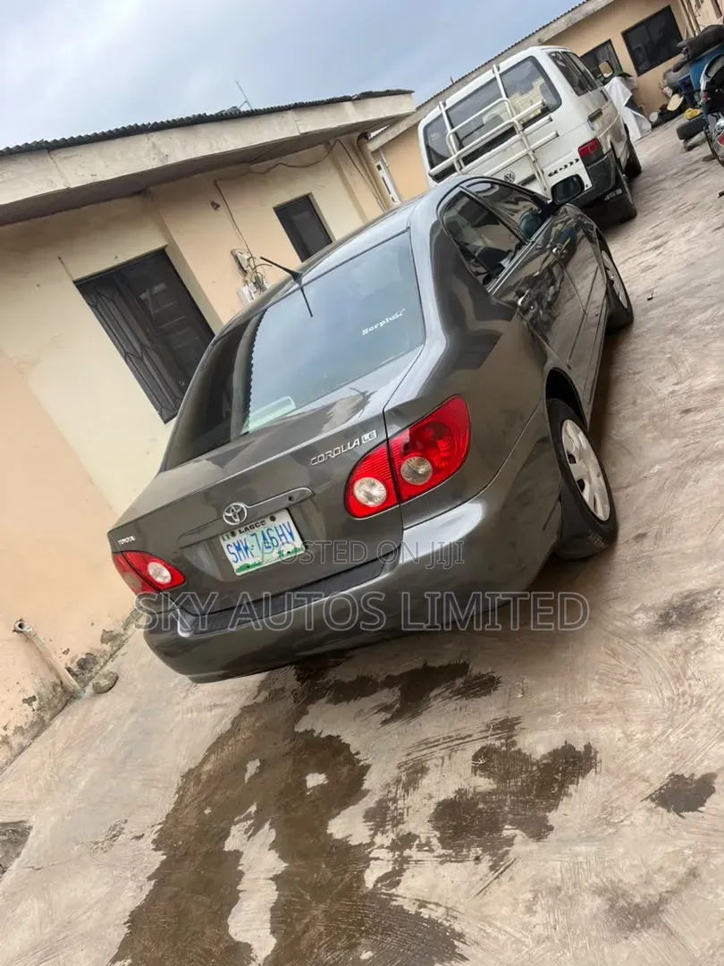 Toyota Corolla 2008 Gray