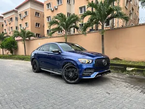 Mercedes-Benz GLE-Class 2021 Blue