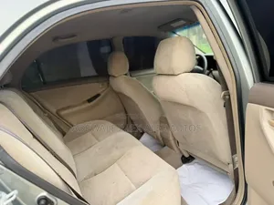 Toyota Corolla 2004 Gray