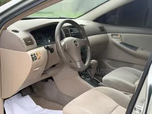 Toyota Corolla 2004 Gray
