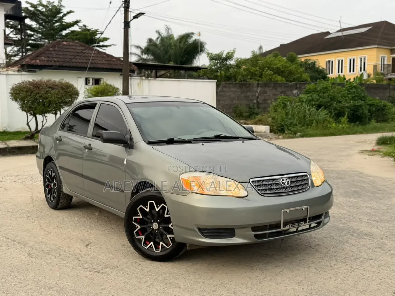 Toyota Corolla 2004 Gray