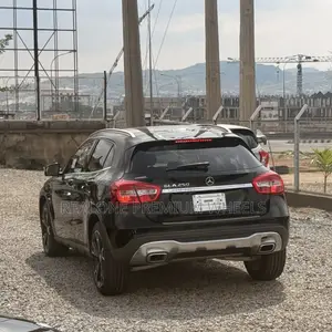 Mercedes-Benz GLA 250 2019 Black