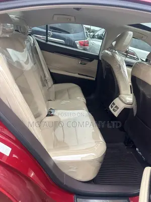 Lexus ES 350 FWD 2016 Red