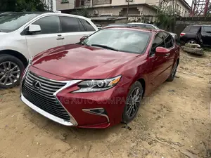 Lexus ES 350 FWD 2016 Red