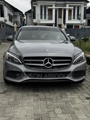 Mercedes-Benz C300 2016 Gray