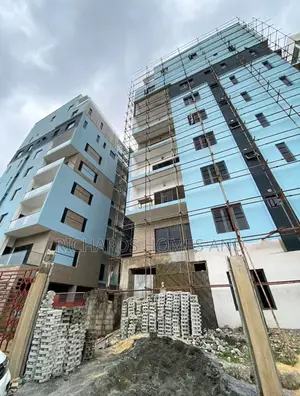 3bdrm Apartment in Lekki Phase 1 for sale