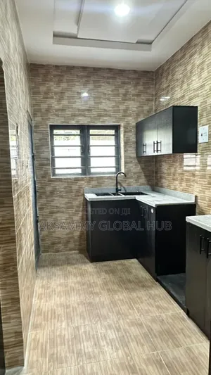 3bdrm Bungalow in Orogun, Ibadan for rent