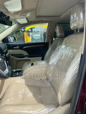 Toyota Highlander Limited 4x4 V6 (3.5L 6cyl 8A) 2017 Red