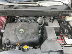 Toyota Highlander Limited 4x4 V6 (3.5L 6cyl 8A) 2017 Red