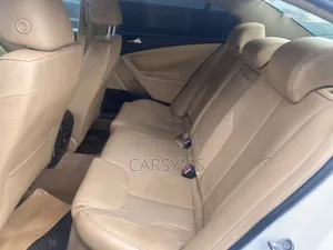 Volkswagen Passat 2007 White