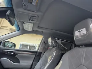 Toyota Highlander Platinum AWD 2020 Ivory