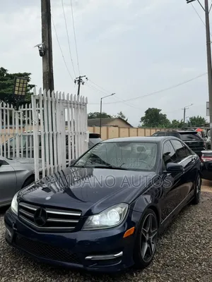 Mercedes-Benz C300 2014 Black