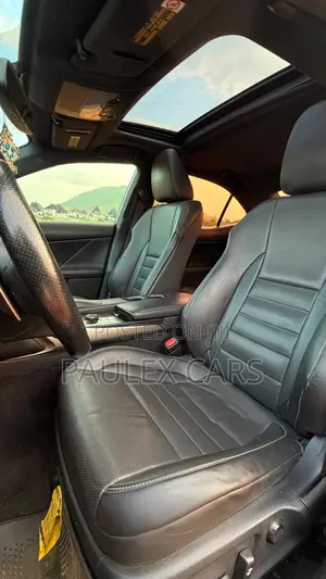 Lexus IS 250 2014 Red