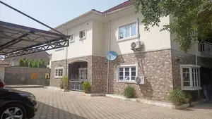 4bdrm Duplex in Zone B for sale