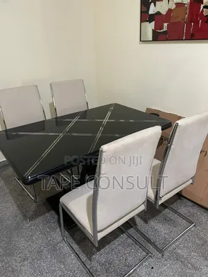 Quality Set of 4 Dinning Table and Chairs