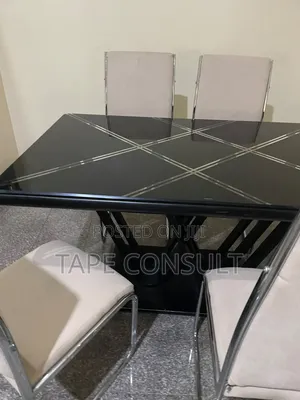 Quality Set of 4 Dinning Table and Chairs