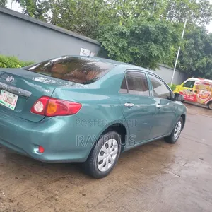Toyota Corolla 2009 Green