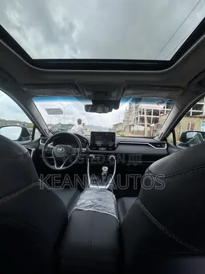 Toyota RAV4 XLE Premium 2022 Gray
