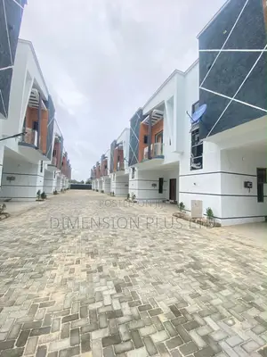4bdrm Duplex in Lekki for sale