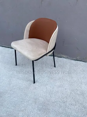 Scallop Back Dining Chair